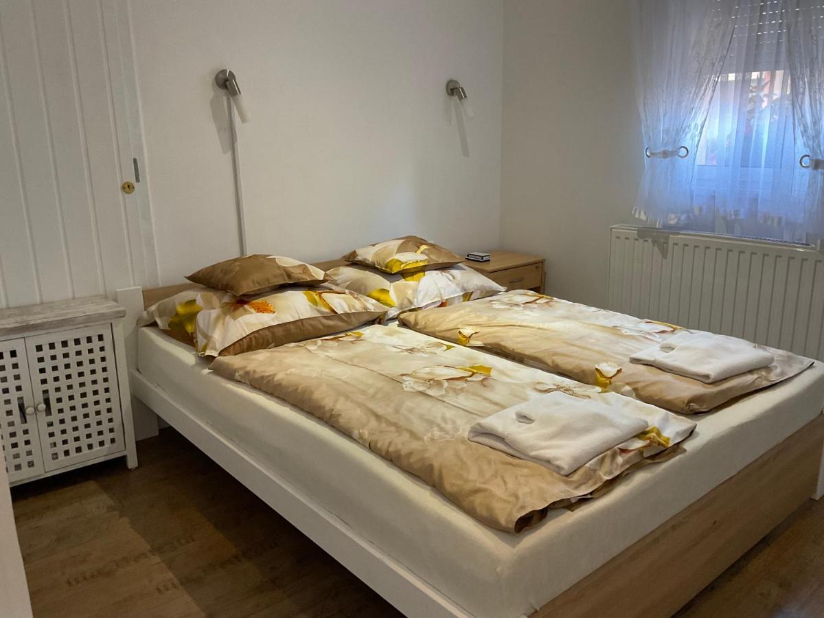Jarmila Vendeghaz Hotel Balatonbereny Ngoại thất bức ảnh