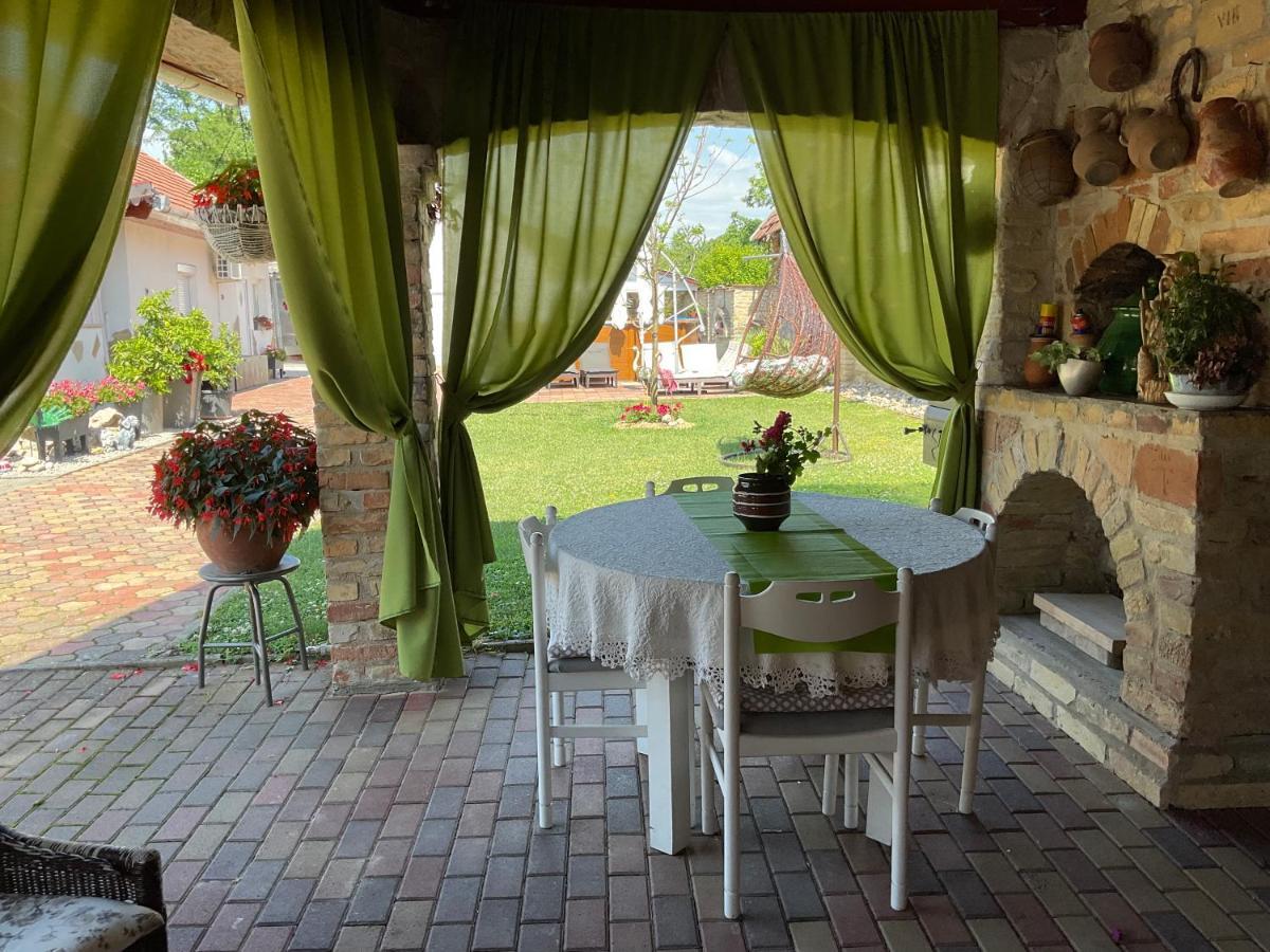 Jarmila Vendeghaz Hotel Balatonbereny Ngoại thất bức ảnh